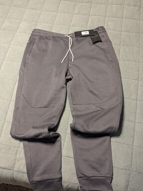 NWT - Motion Men's Medium Moto Knee Seam Joggers